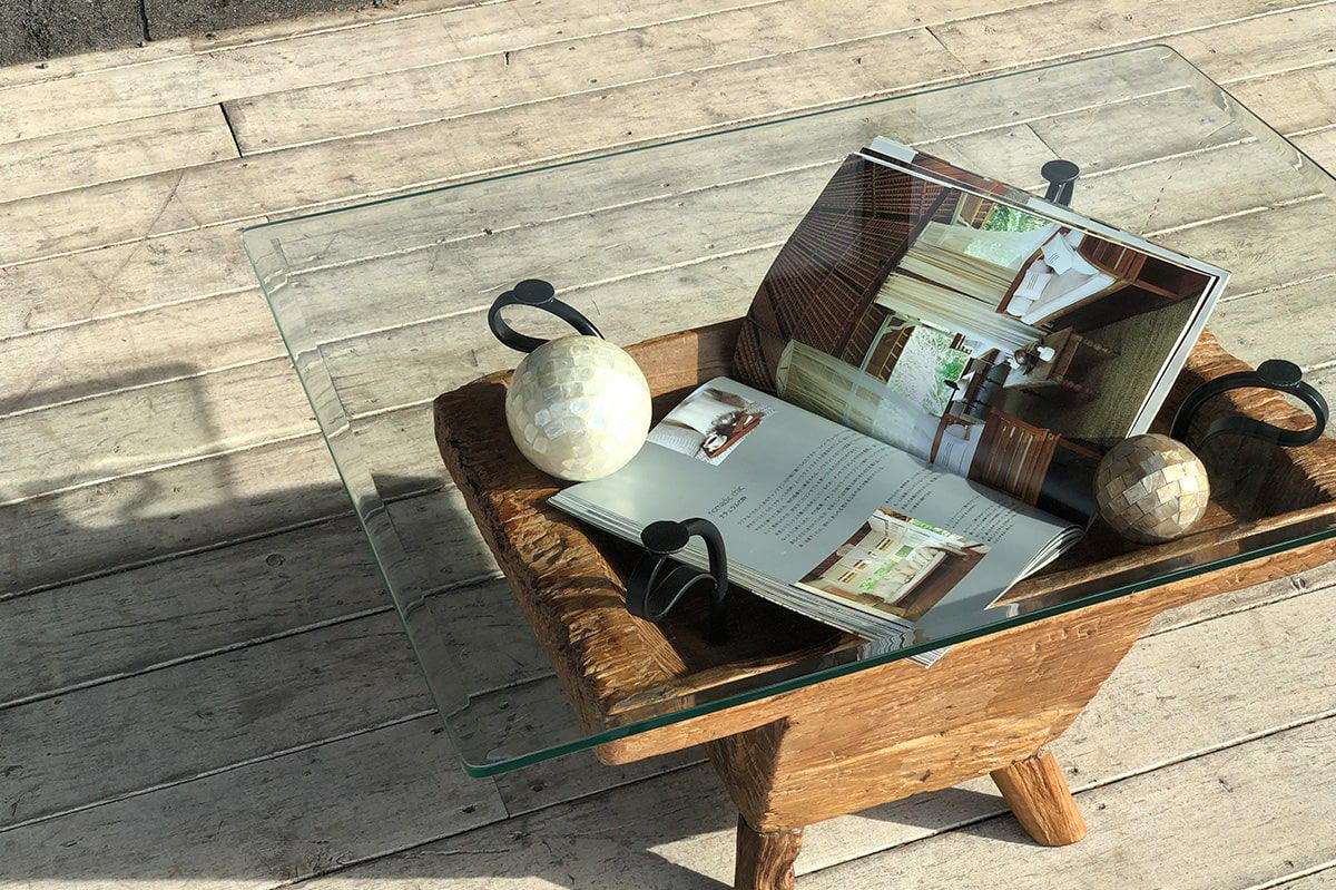 kaja 古木 一点ものガラスローテーブル - テーブル