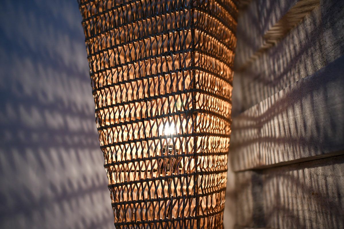 爽やかなアジアンスタイルを演出するフロアランプ 間接照明としても