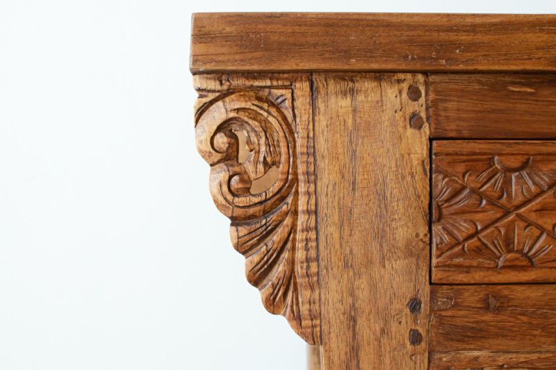 1点ものインテリアで上質なリゾート空間をCHISTA/チーク古材