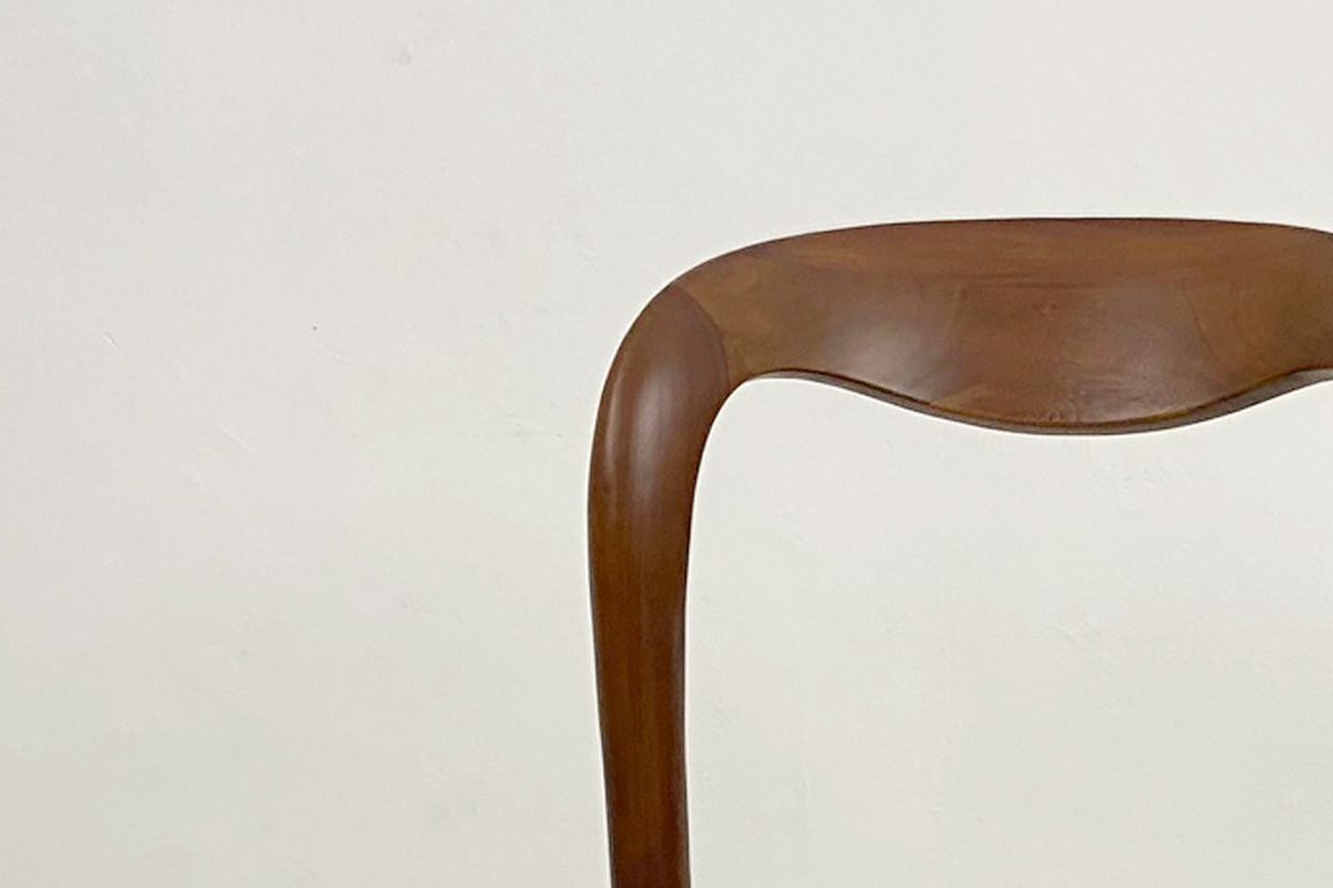 Polos (ポロス) Chair