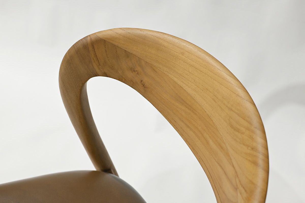 Polos (ポロス) Chair