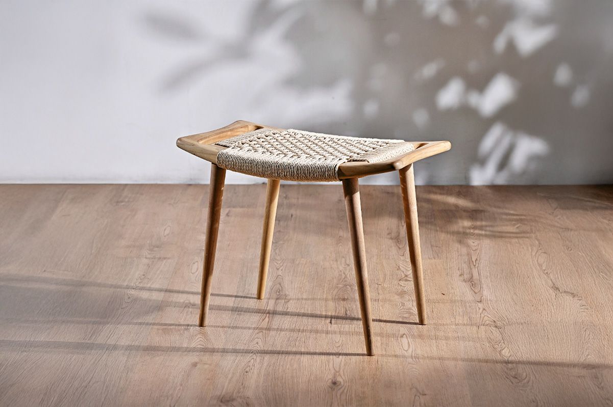 気軽に取り入れられるナチュラルアイテム ペーパーコード スツール